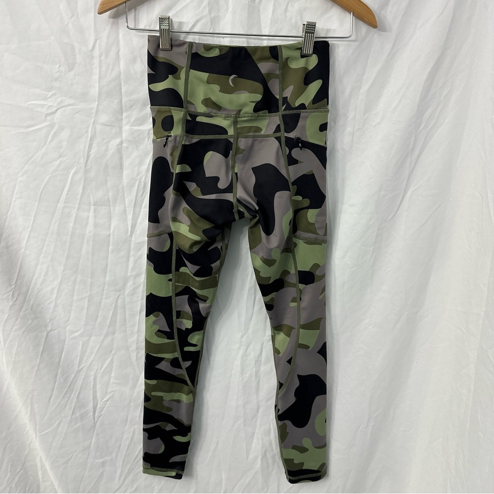 Zyia Active Camo Zipper Pocket Light n Tight 7/8 - Picture 13 of 15